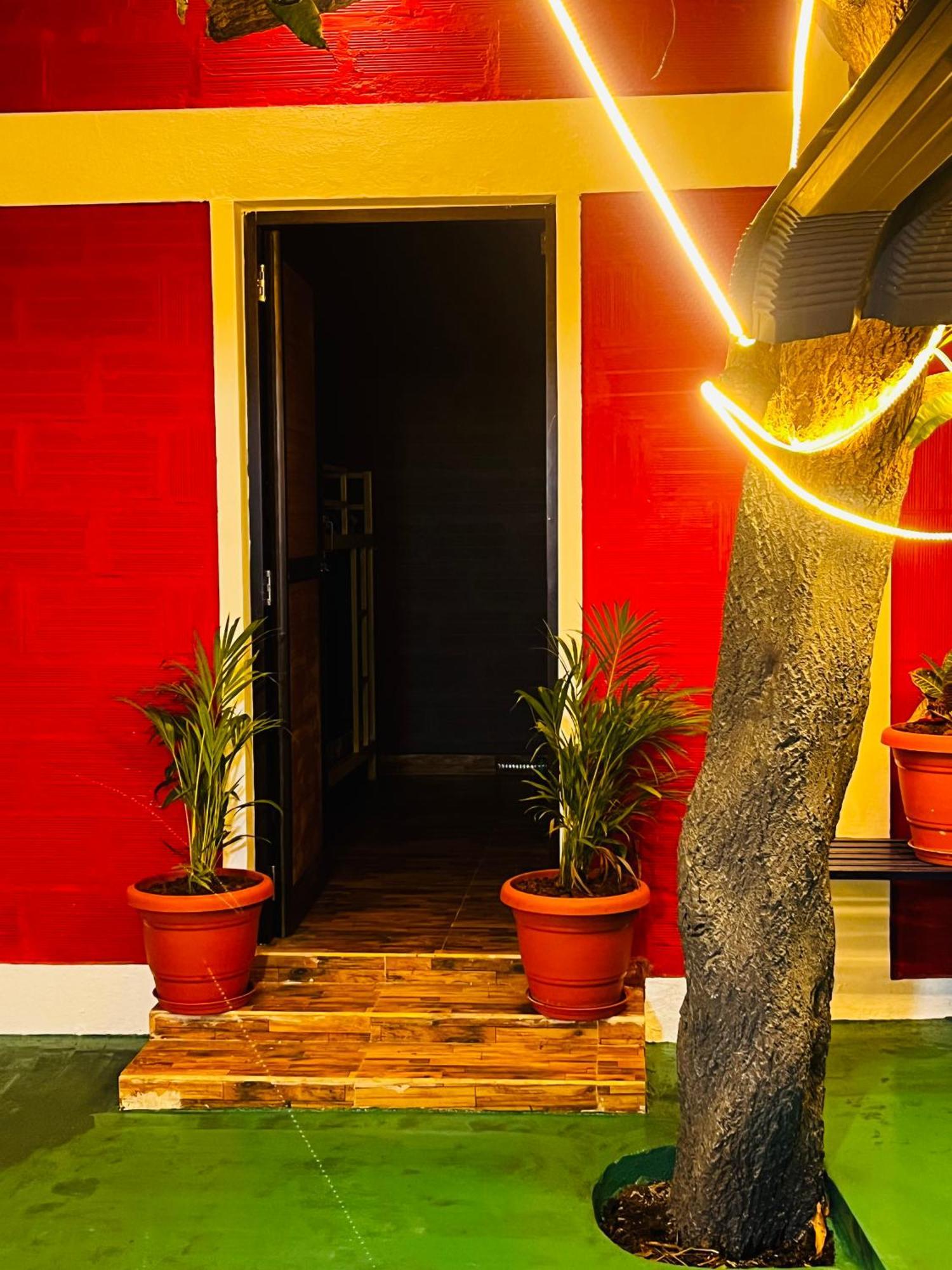 Hostel Kuruku Santhu Colive Puduccseri Kültér fotó